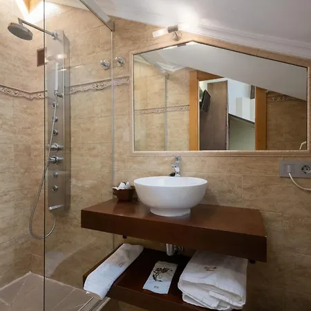 בית הארחה Cimavilla